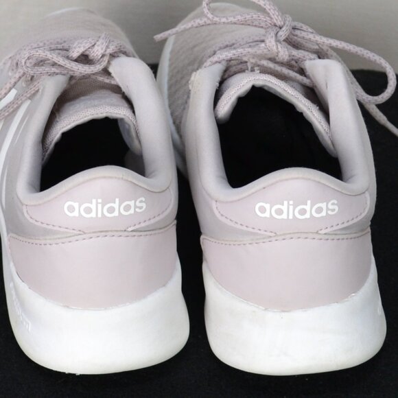 ADIDAS Cloudfoam Ultimate footwear white/ light grey/labender  women size 8.5 - Picture 3 of 6